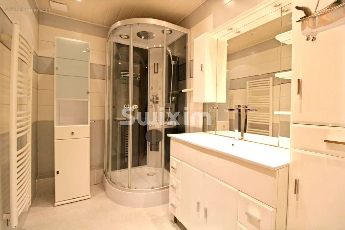 Maison à SAINT-LAURENT-EN-GRANDVAUX