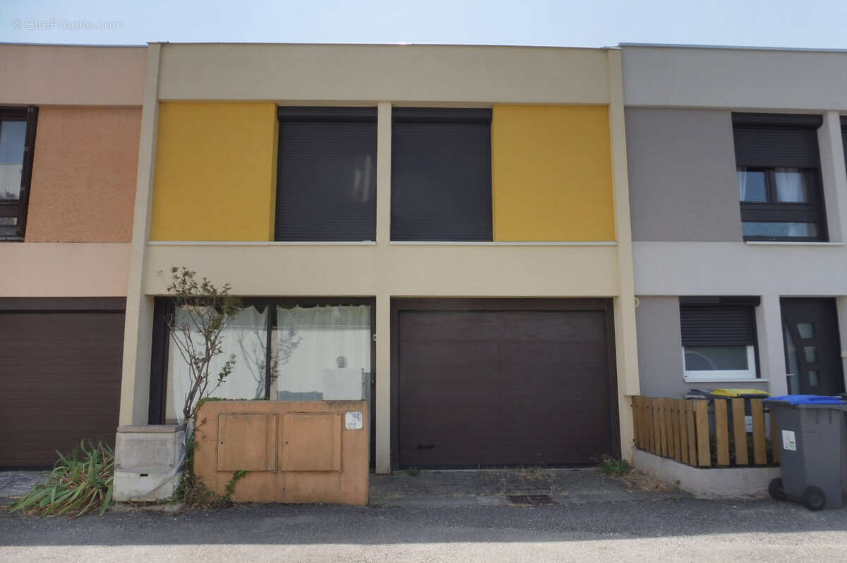 Maison 5 pièces, 114 m2 garage et jardin - photo 9