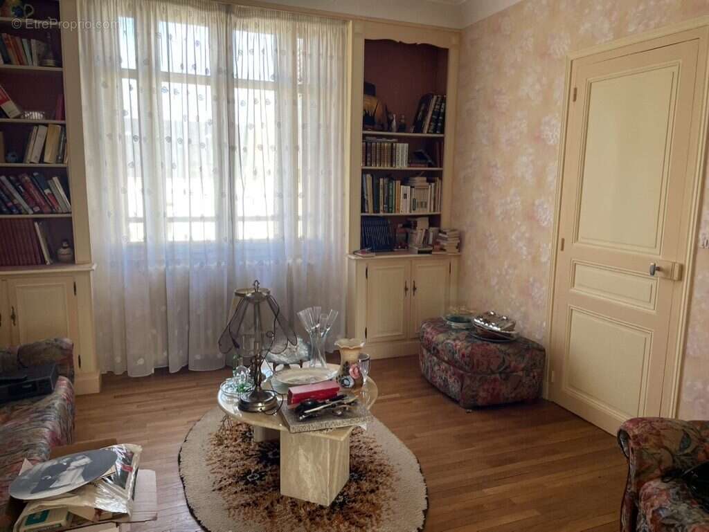 Maison à SAINT-PIERRE-DES-CORPS