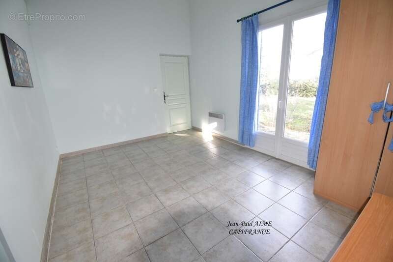 À Vendre – Gard Rhodanien -  SALAZAC Maison de Charme d'environ 200 m2 avec Piscine sur un terrain de 2079 m2 - photo 20