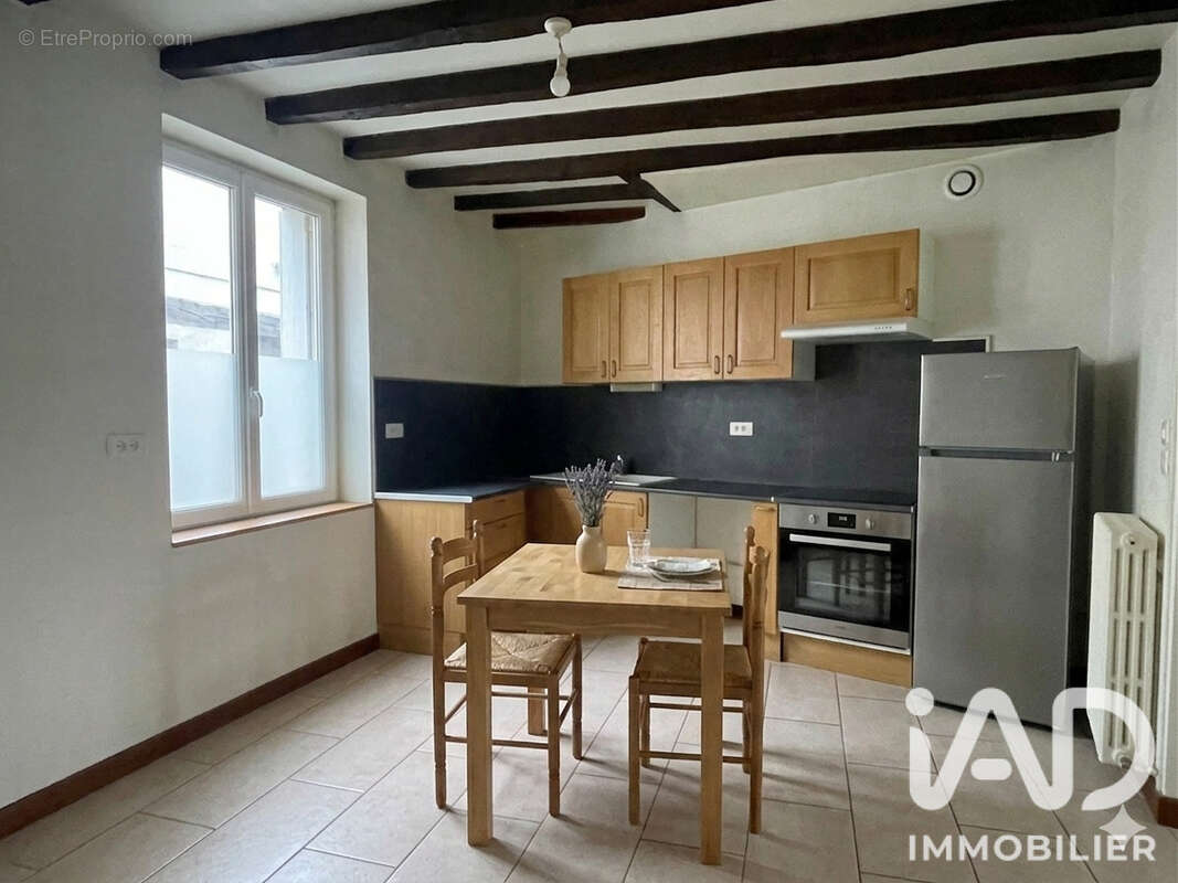 Appartement 93 m² à Cormery  - photo 3