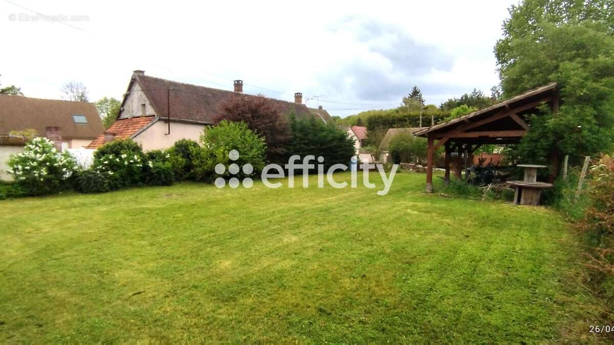 Terrain à SAINT-PIAT