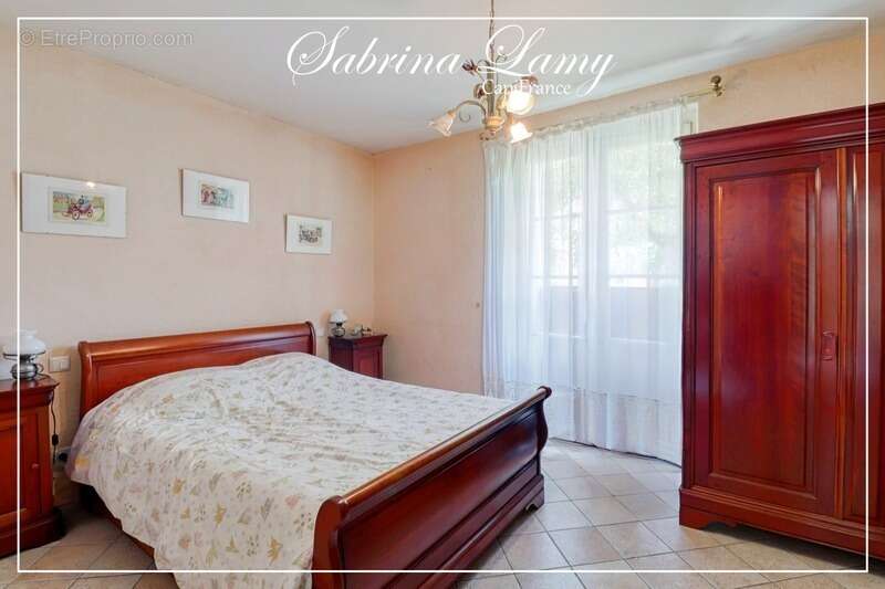  À Vendre : Élégante Propriété de Prestige en Pierre Meulière - 214 m² sur 2508 m² de Terrain - 5 chambres - photo 25