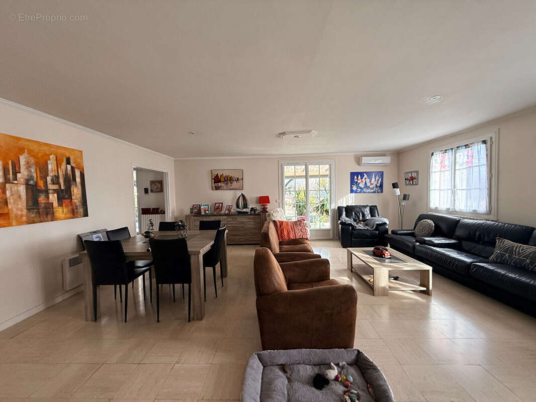 Maison à GUITRES