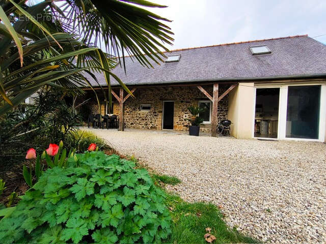 Maison en pierre à PLOEZAL - photo 4