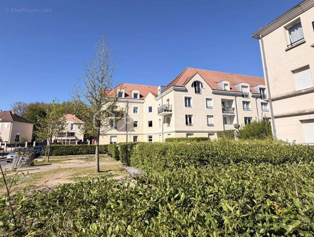 Appartement à BUSSY-SAINT-GEORGES