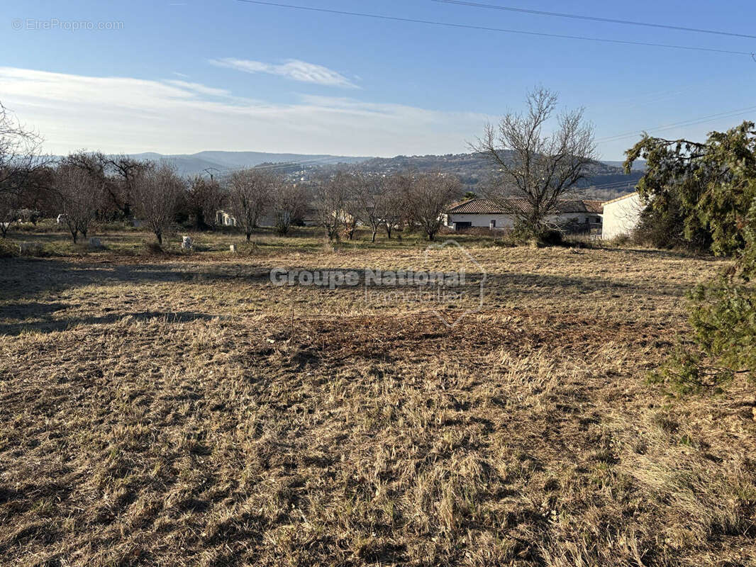 Terrain à SAINT-MARTIN-D&#039;ARDECHE