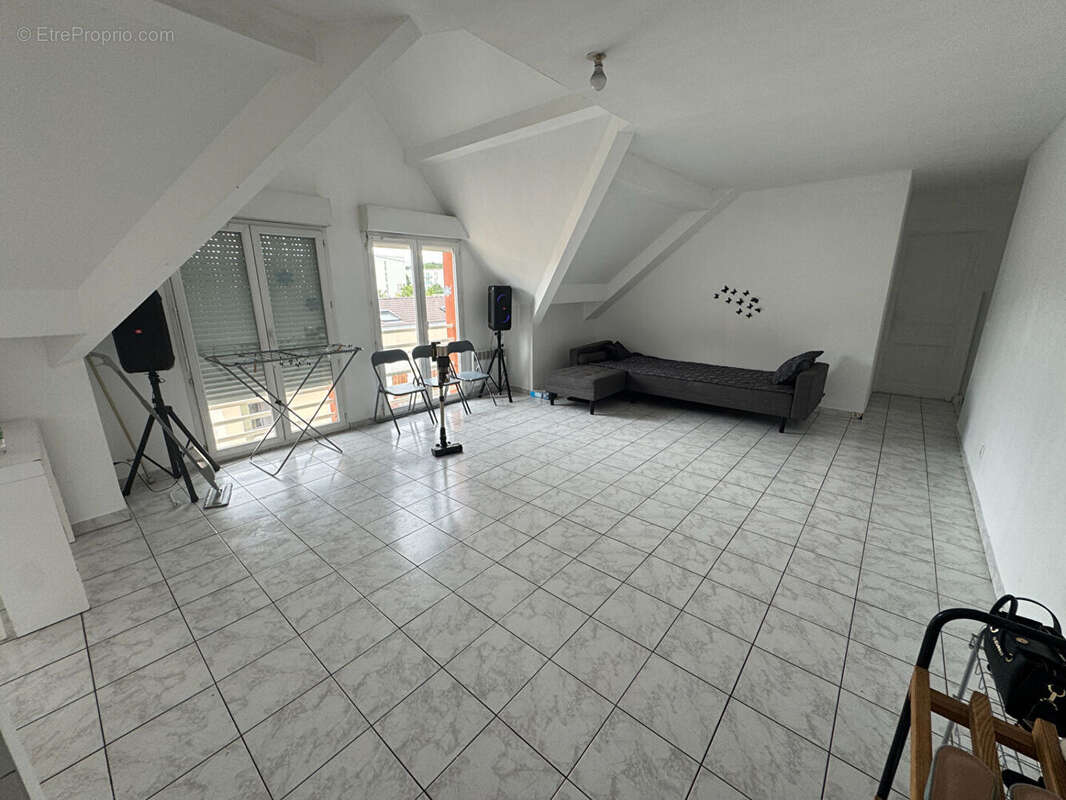 Appartement à PERSAN