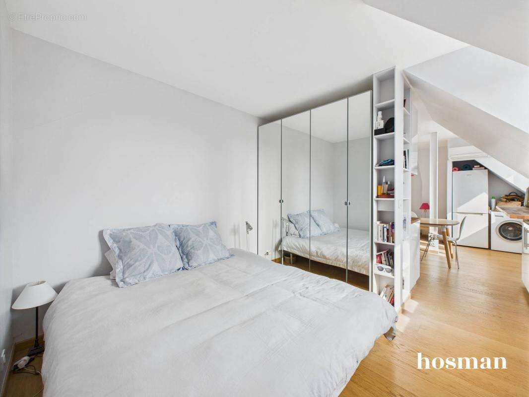 Appartement à PARIS-8E