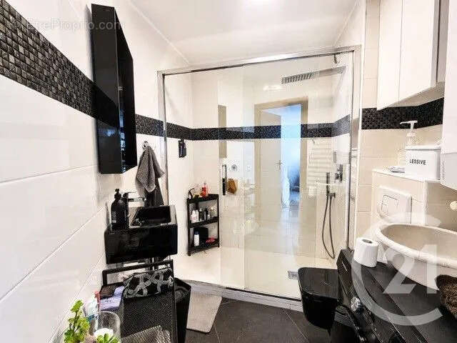 Appartement à ROQUEBRUNE-CAP-MARTIN