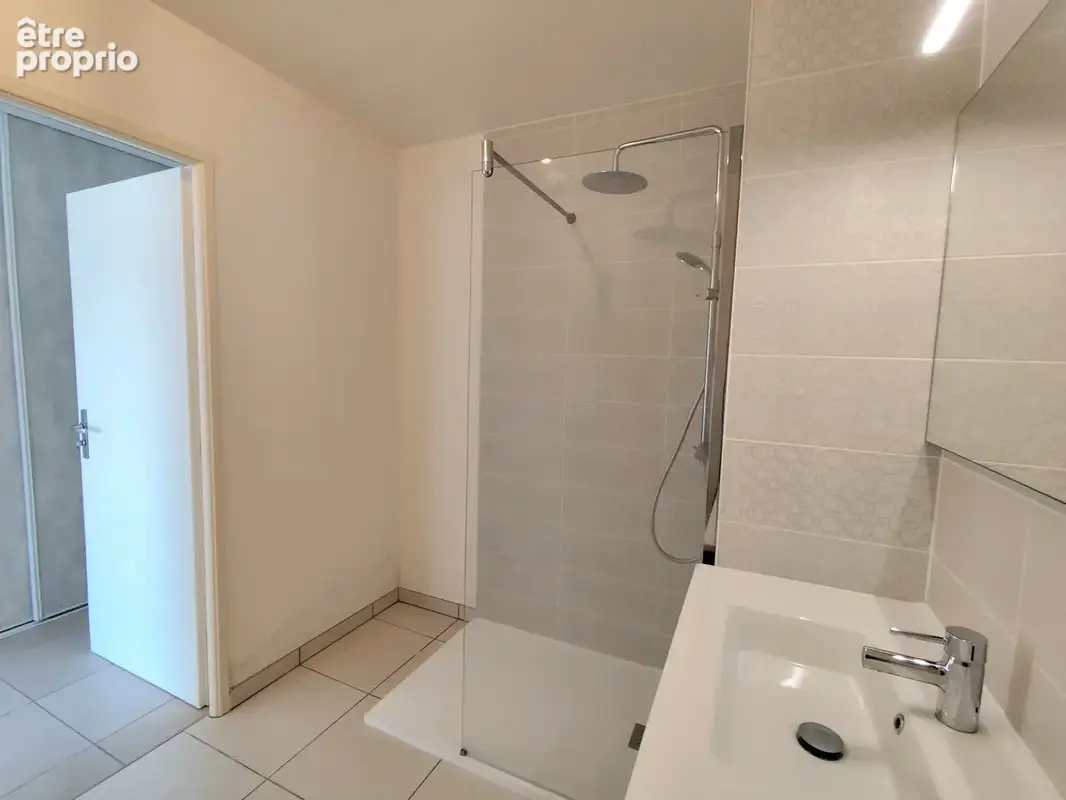 Appartement T4 avec grande terrasse   Résidence récente - photo 11