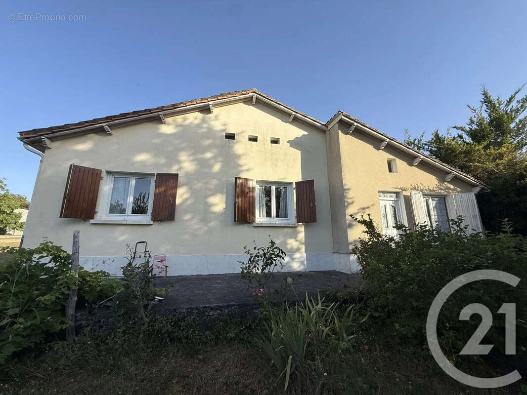 Maison à SAINT-SATURNIN