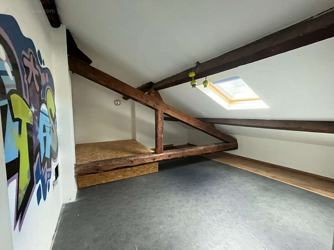 Appartement à LARAGNE-MONTEGLIN