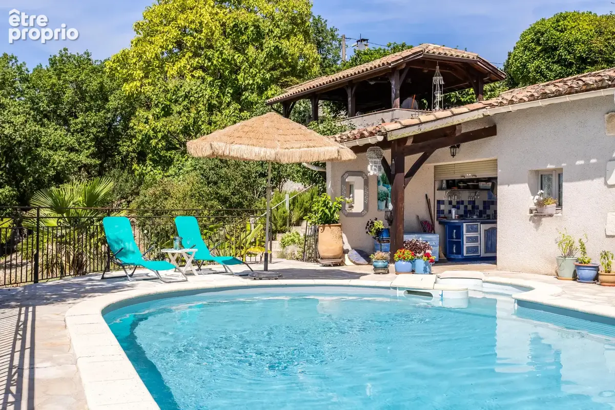 Maison de campagne avec piscine, annexe, dépendances et garage - photo 34