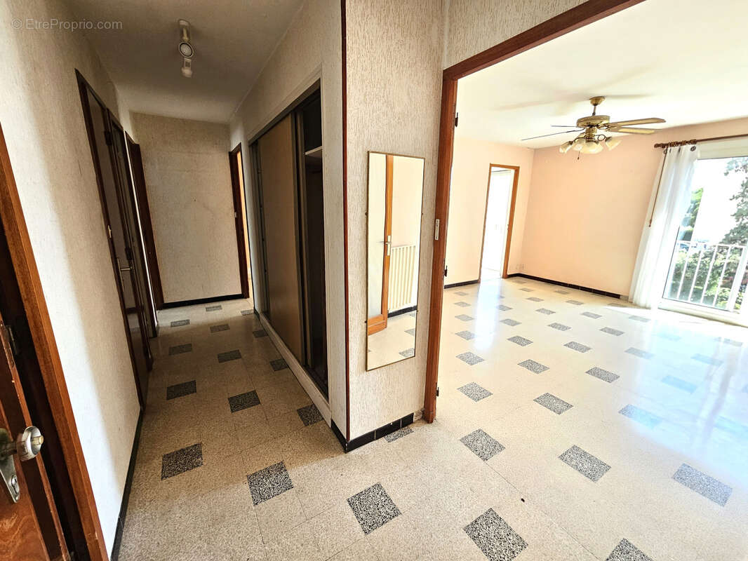 Appartement à HYERES