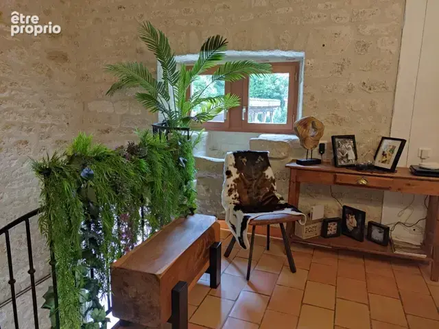 Magnifique maison en pierre avec gîte attenant et 6 575 m2 de terrain arboré - photo 18