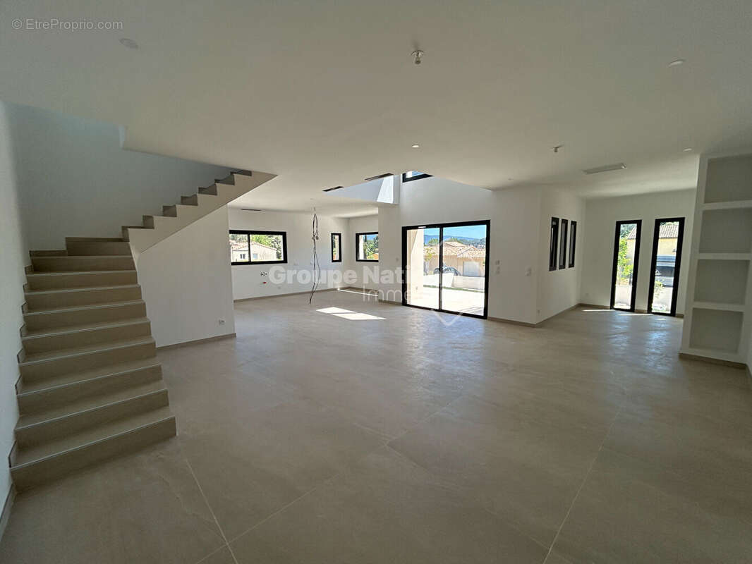 Maison à VAISON-LA-ROMAINE