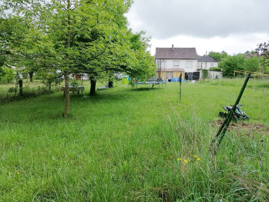 Terrain à NEVERS