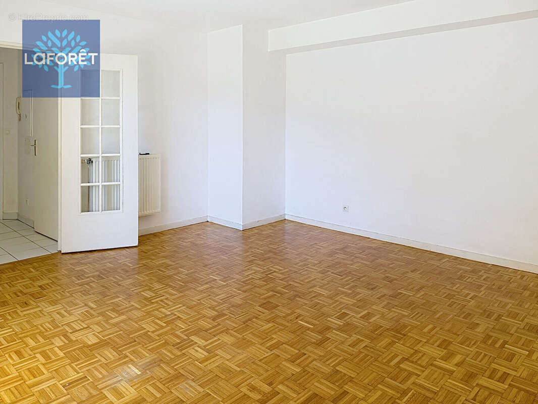 Appartement Saint Genis Laval 2 pièce(s) 56 m2 - photo 2