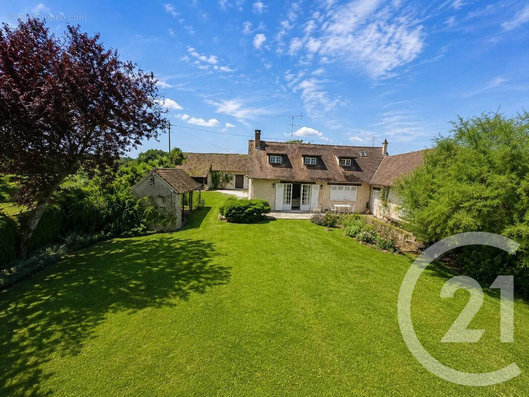 Maison à LA CHAPELLE-REANVILLE