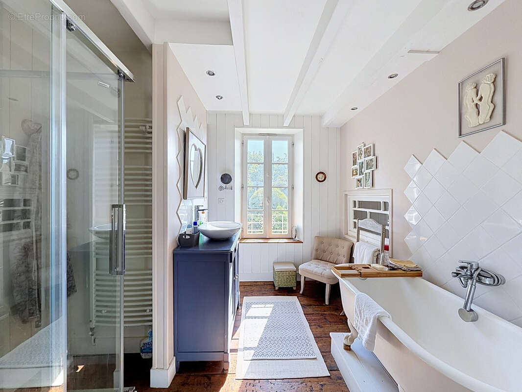 Maison à CHATEAUNEUF-SUR-CHARENTE