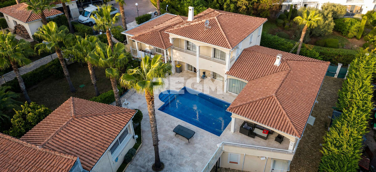 Maison à FREJUS