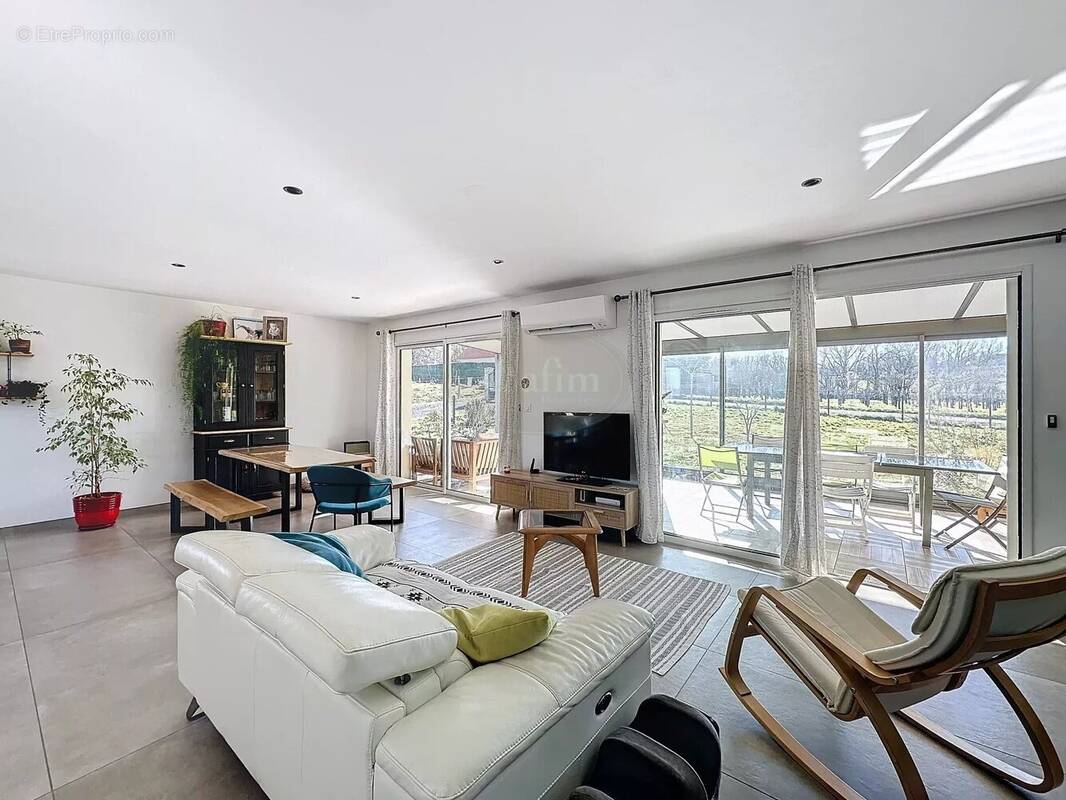 Maison à POUYASTRUC