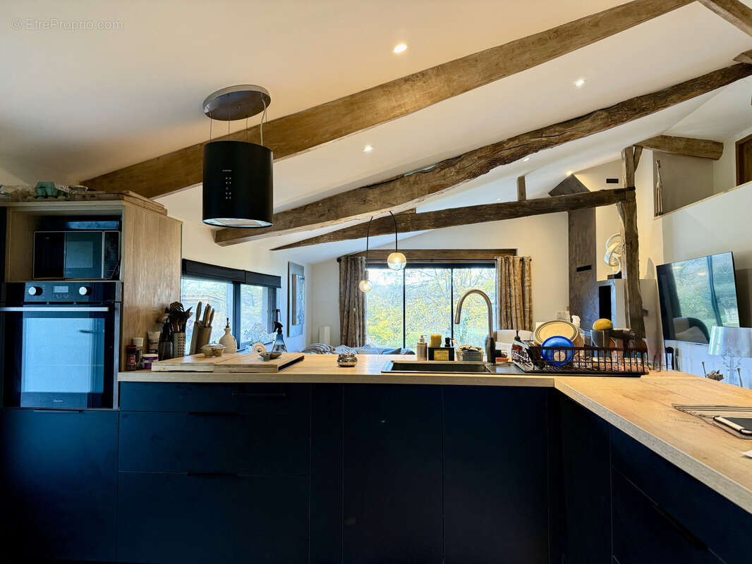 Maison à MONTAIGU-DE-QUERCY