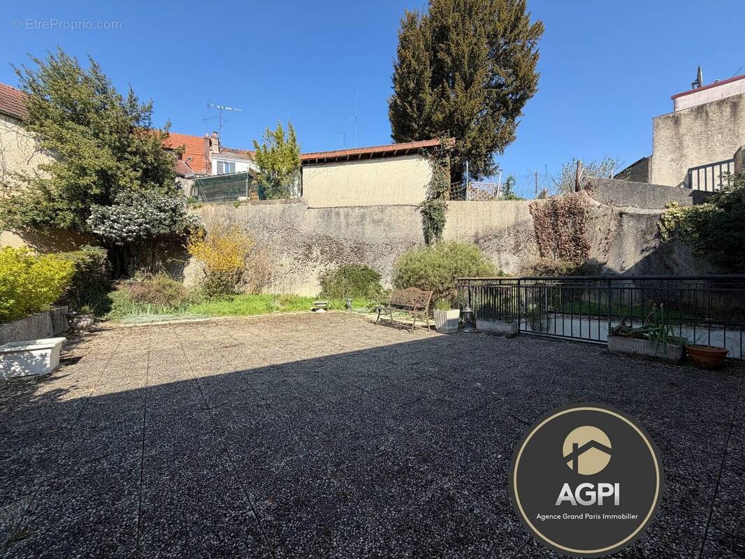 Appartement à CHEVREUSE