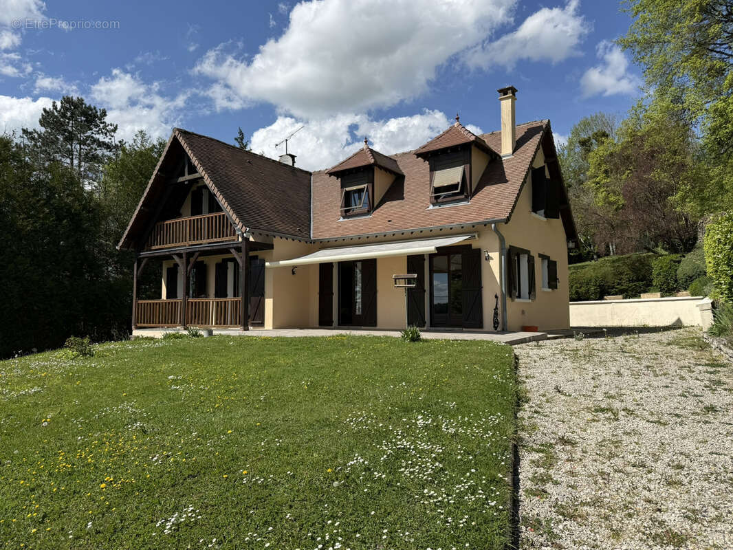 Maison à SAINT-PHAL