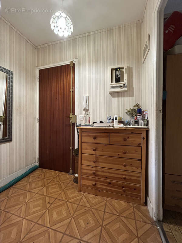 Appartement à BURES-SUR-YVETTE