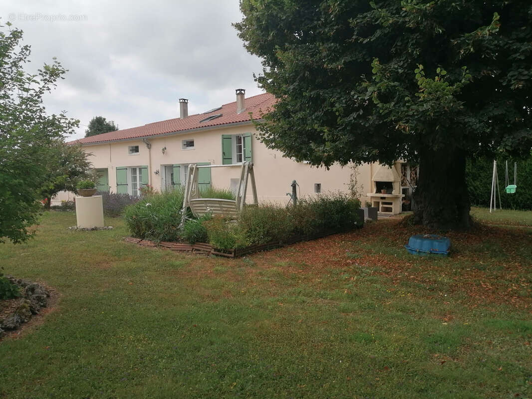 Maison à RIBERAC