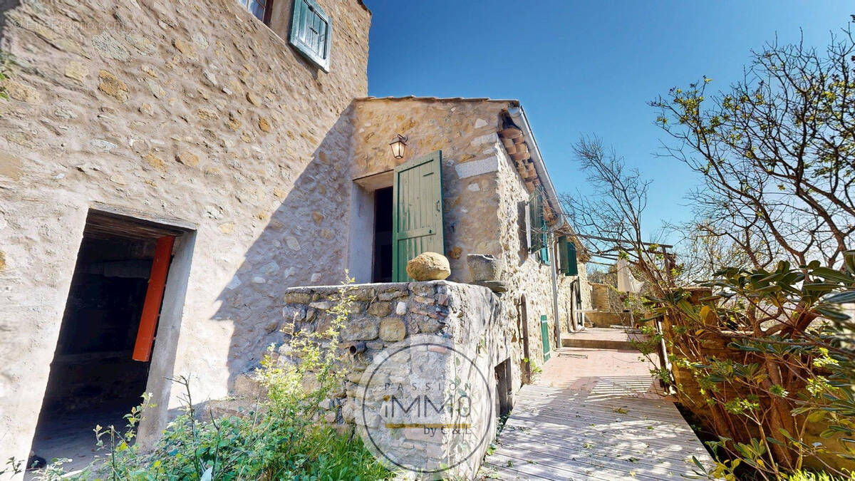 Maison à MONTFORT