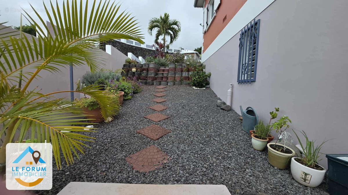 Maison à PETITE-ILE
