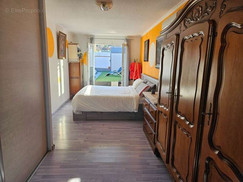 Maison à LES MARTRES-DE-VEYRE