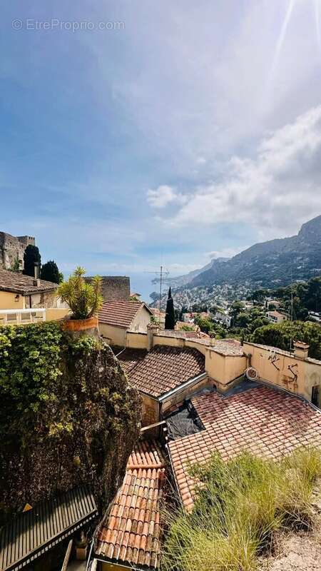 Parking à ROQUEBRUNE-CAP-MARTIN