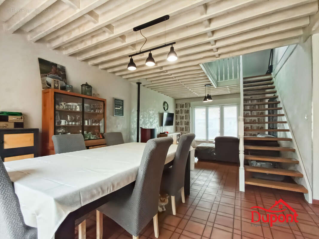 Maison 202 m² à Marchiennes  - photo 2