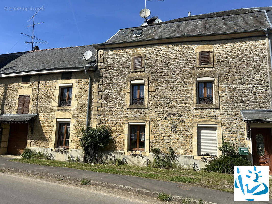 Maison à LA FERTE-SUR-CHIERS
