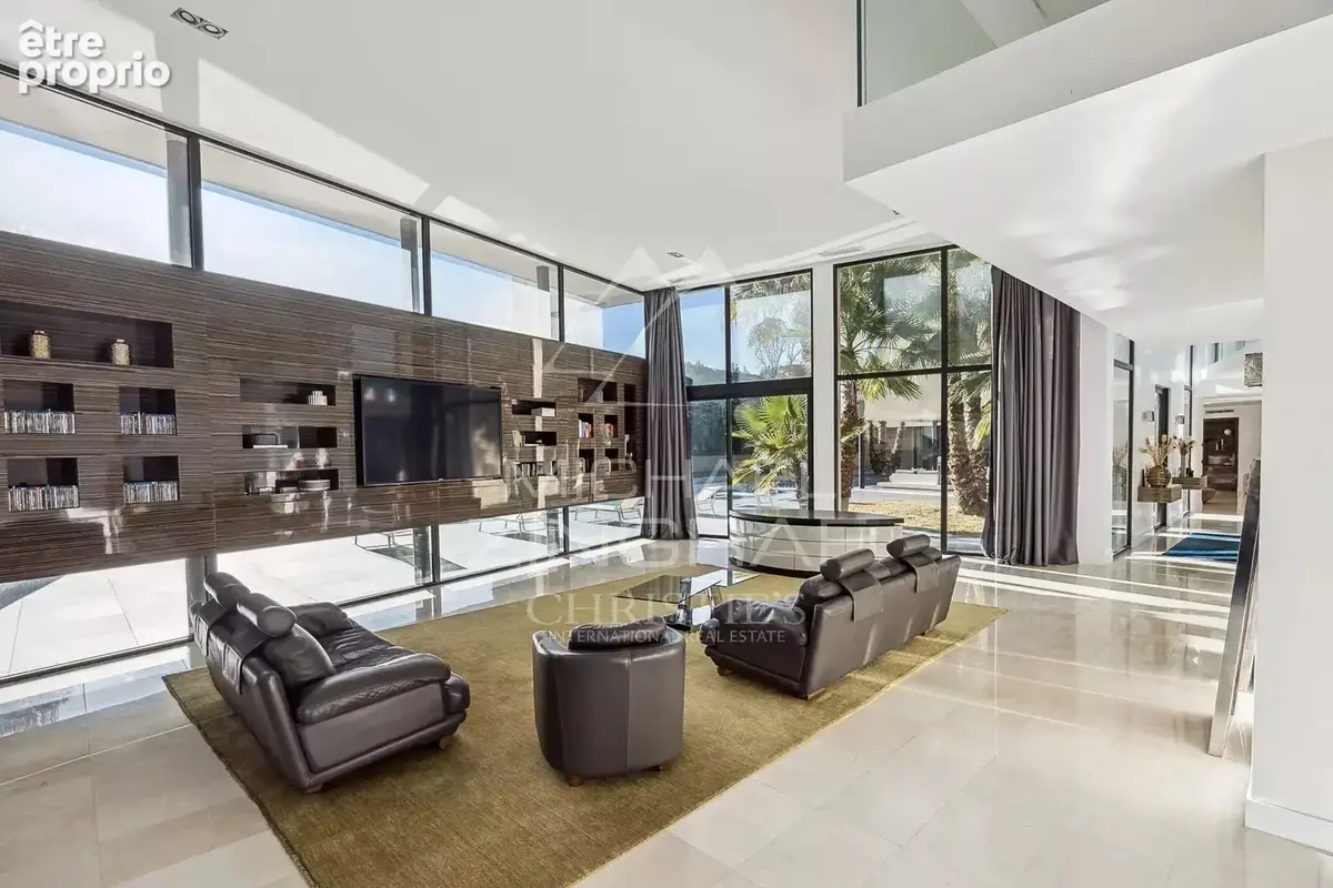 Somptueuse villa contemporaine de 500 m² nichée dans un écrin de verdure - photo 8
