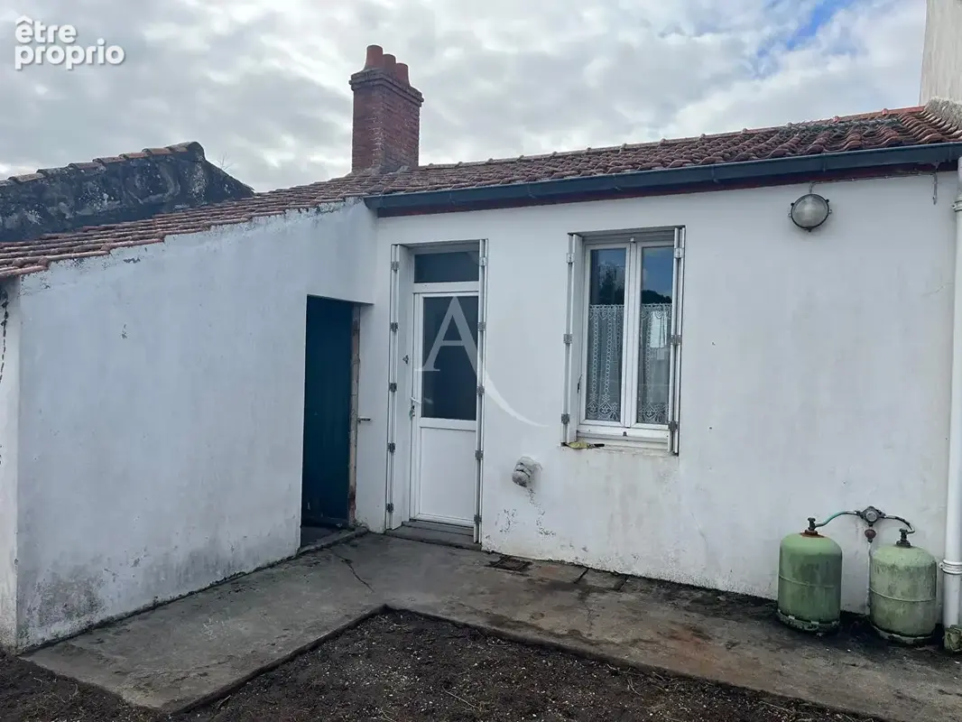 SOULLANS , maison à rénover et à agrandir sur 345 m² - photo 5