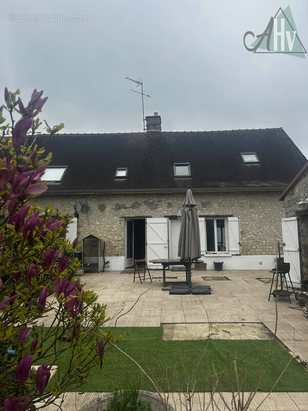 Maison à CUCHARMOY