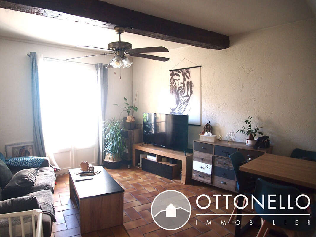 Maison à ROQUEBRUNE-SUR-ARGENS