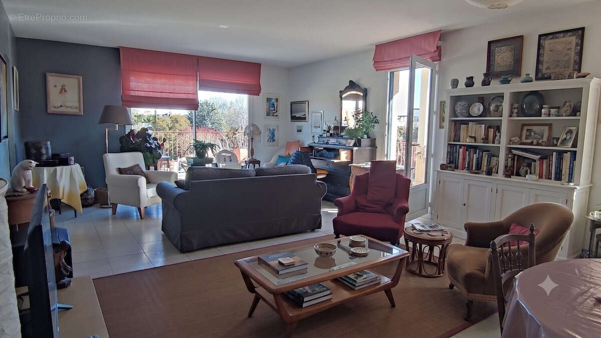 Appartement à UZES