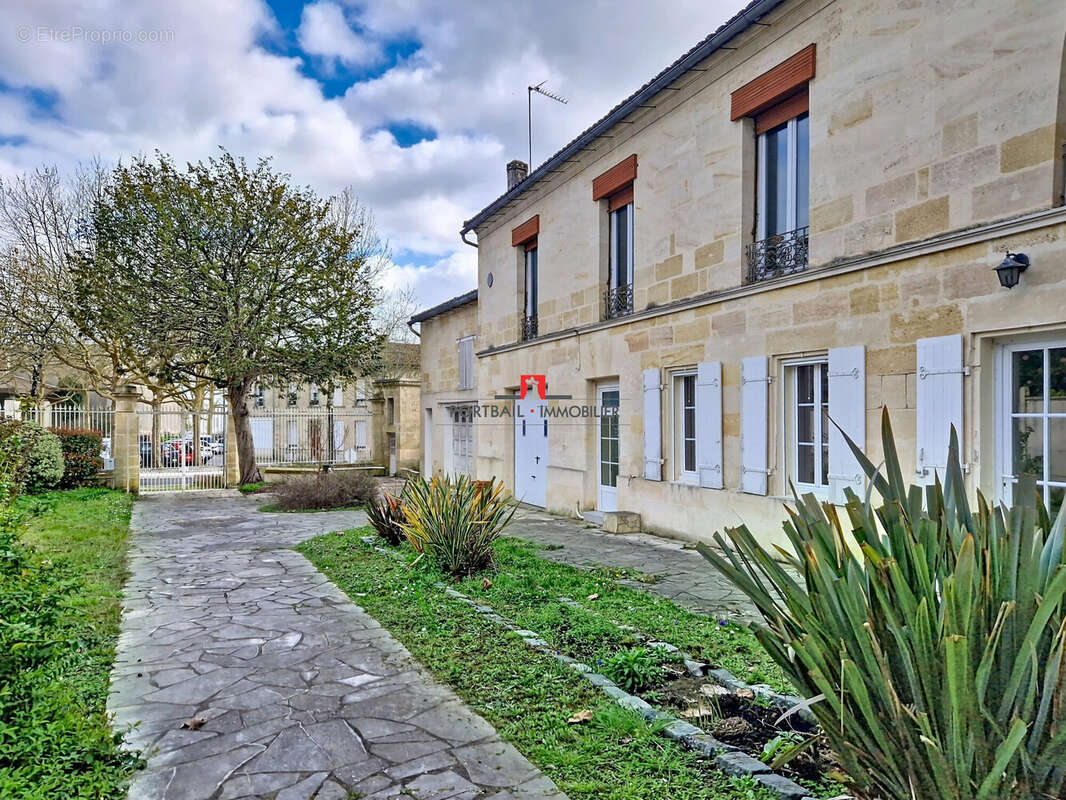 Maison à SAINT-ANDRE-DE-CUBZAC