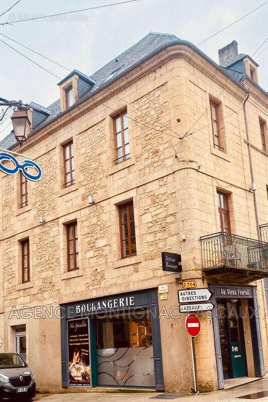 Commerce à MONTIGNAC