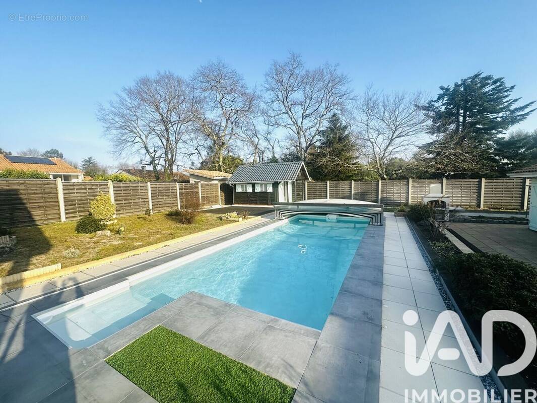 Photo 1 - Maison à LE HAILLAN