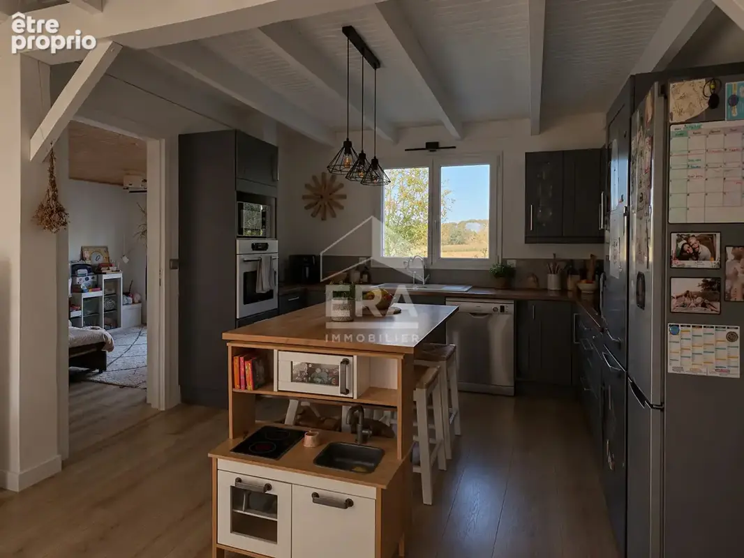 Maison 130m² à saint-georges-des-coteaux - photo 5