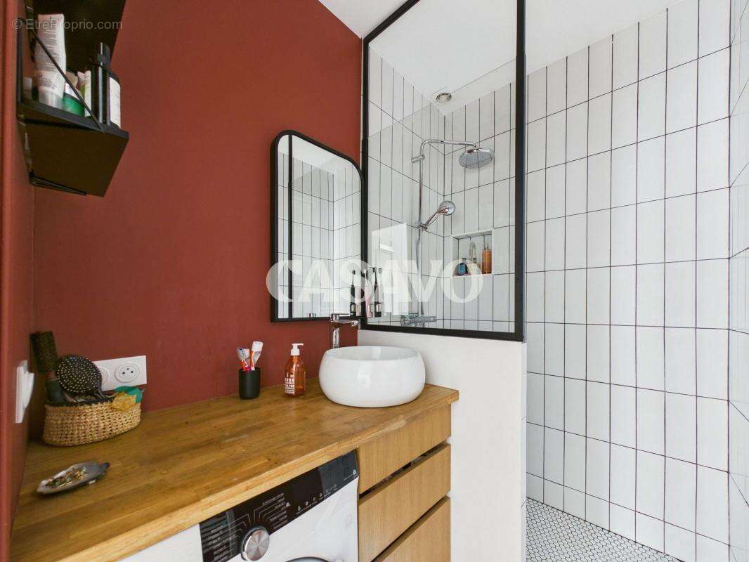 Appartement à PARIS-10E