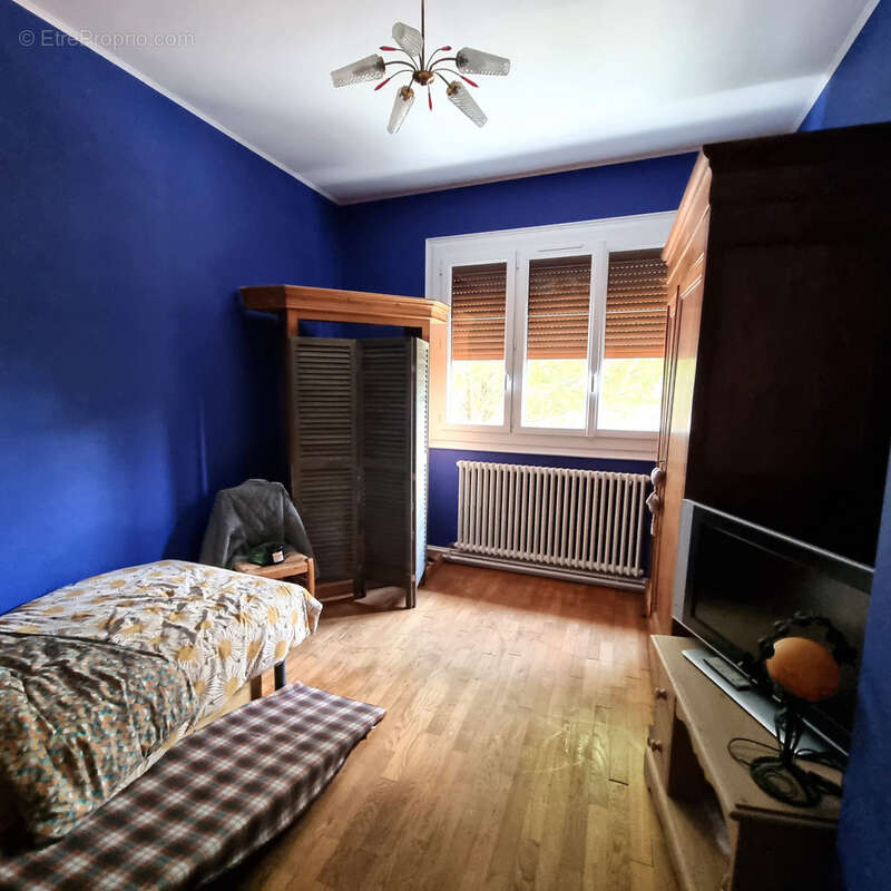 Maison à MONTGIVRAY