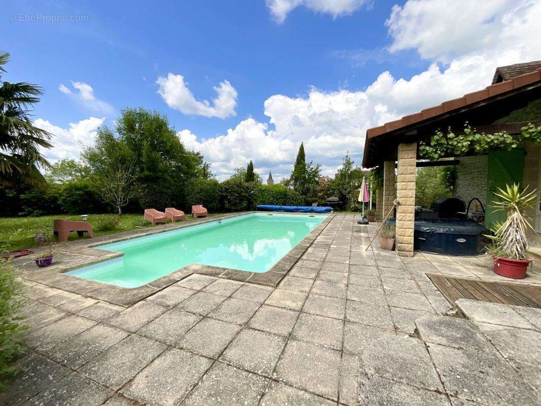 Maison à SAINT-JEAN-DE-LAUR